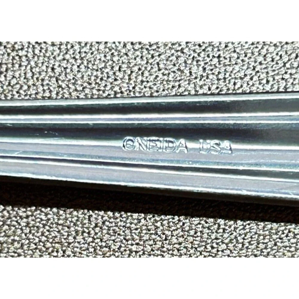 Oneida Unity Stainless Set of 2 Dinner Forks 7 3/4